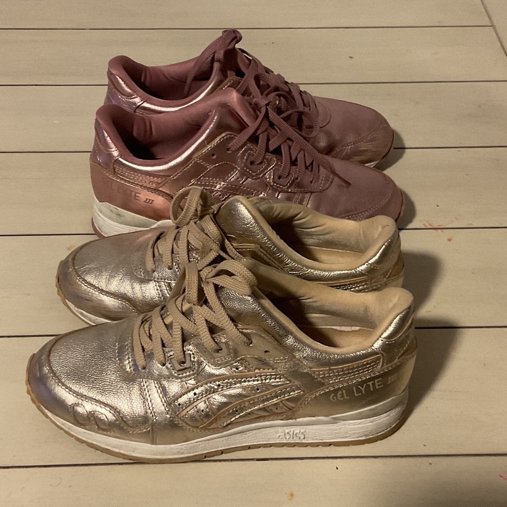 ASICS Women's Gel-Lyte III Sneakers - Metallic pair